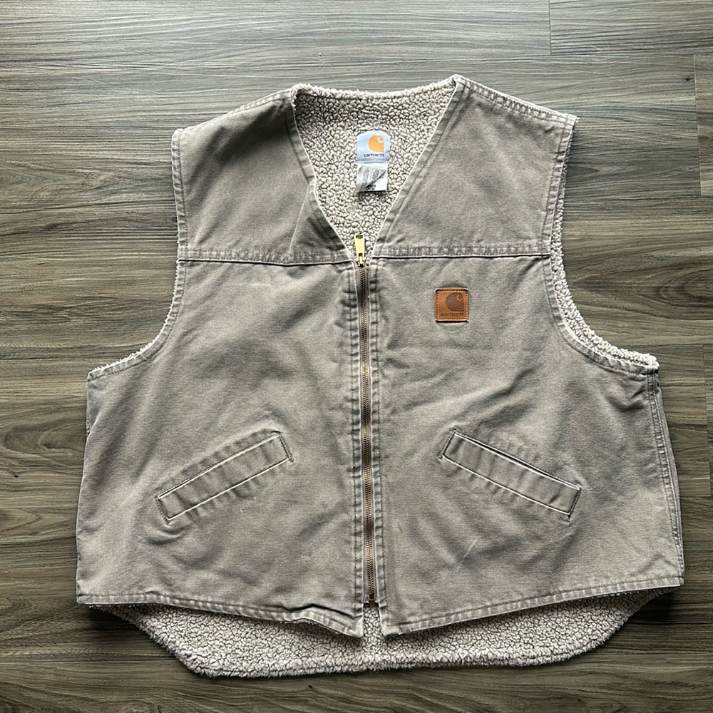 Carhartt Men's Beige Sherpa-Lined Vest